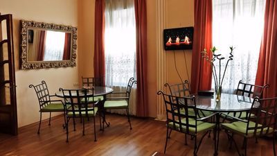 გოლდენ თაუნი_5