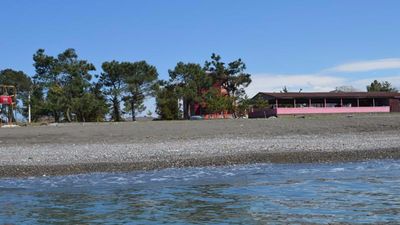 გოლდენ ბიჩ_3