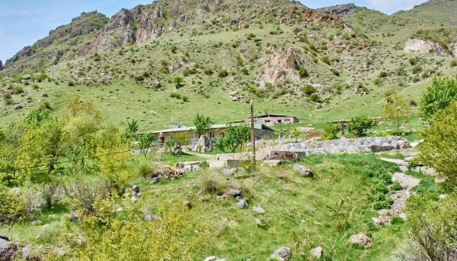 Tirebi Farmhouse — Photo 1