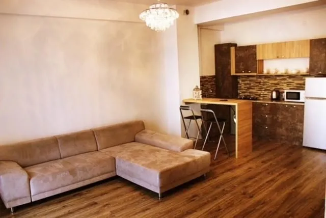 FRIENDS COZY HOME — Photo 13