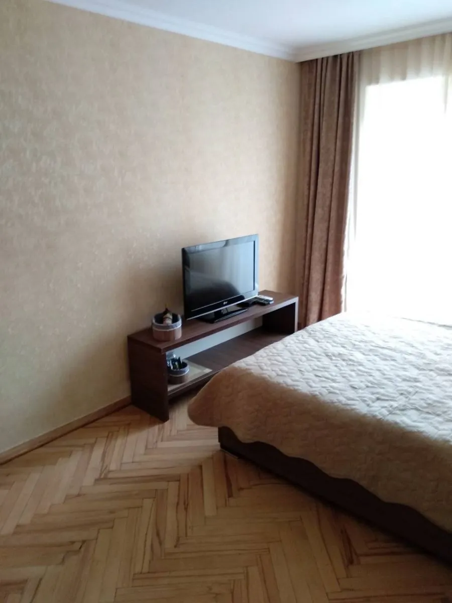 Cozy flat in Didube — Photo 9