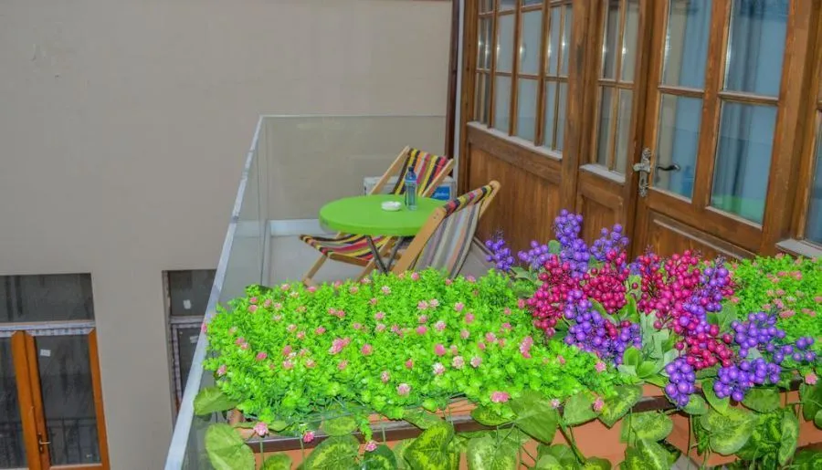 Space Hotel Tbilisi — Photo 8