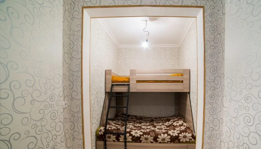 Niniko's Guesthouse — Photo 21