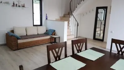Lika's Guesthouse — Photo 16
