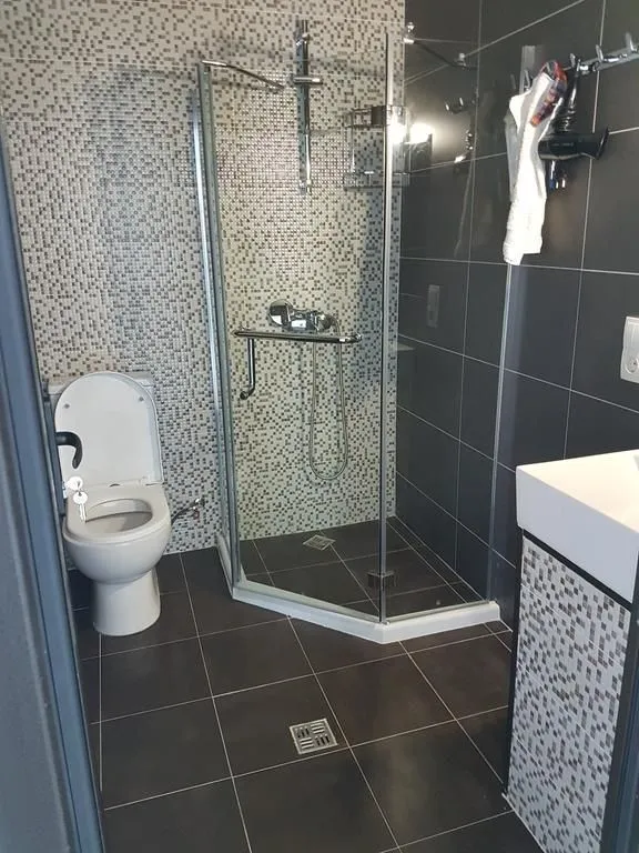 Lika's Guesthouse — Photo 19