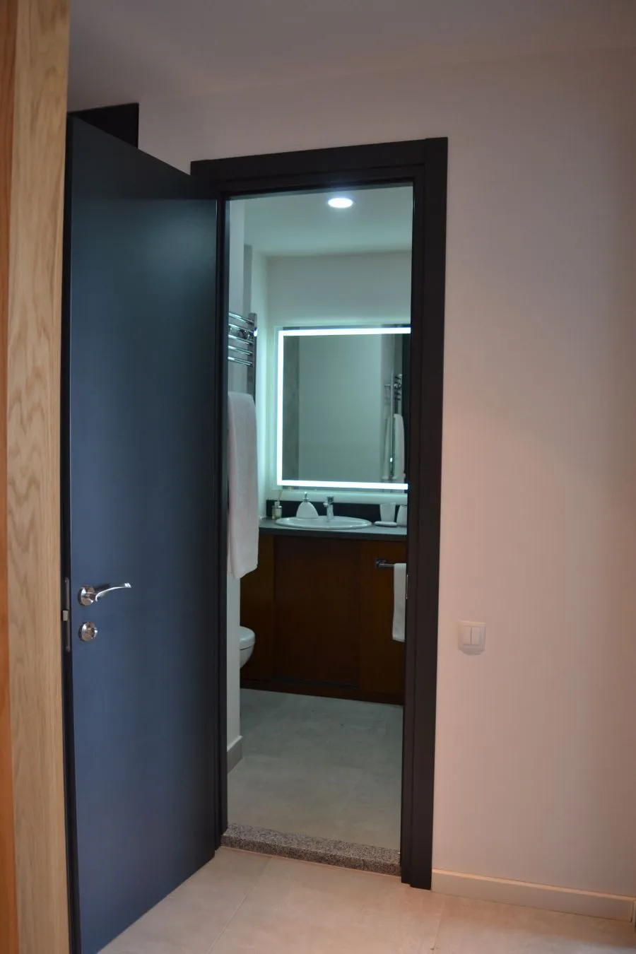 Poti Apartments, flat 6 — Photo 18