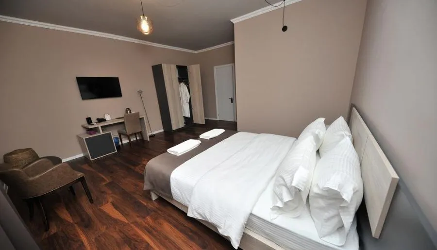 Boho Tiflis Hotel — Photo 25