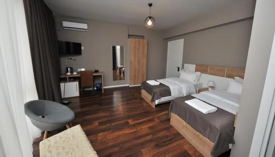 Boho Tiflis Hotel — Photo 46