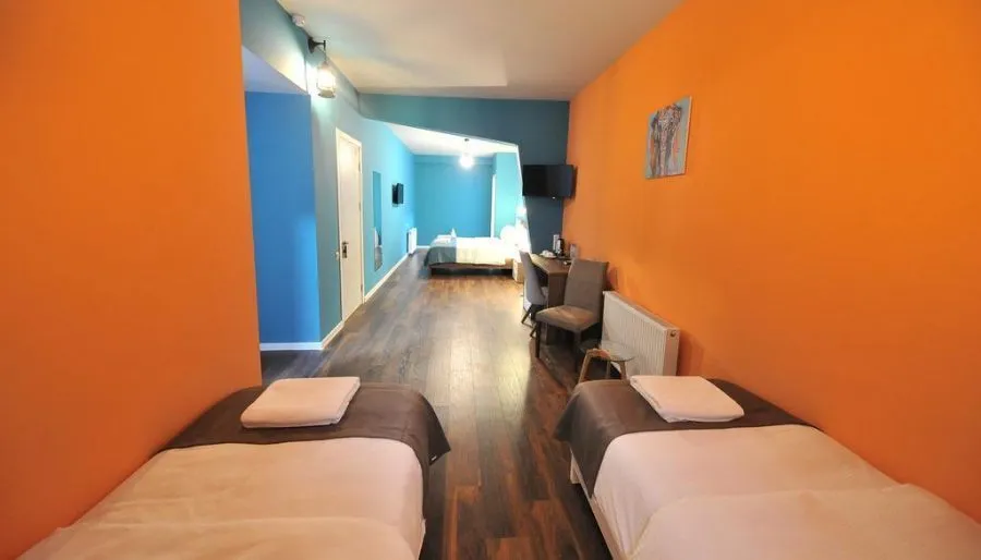 Boho Tiflis Hotel — Photo 39