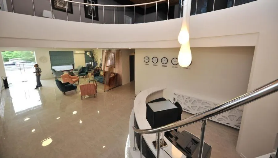 Boho Tiflis Hotel — Photo 14