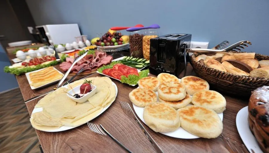 Boho Tiflis Hotel — Photo 13