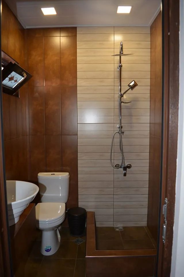 Manoni's Guesthouse — Photo 79