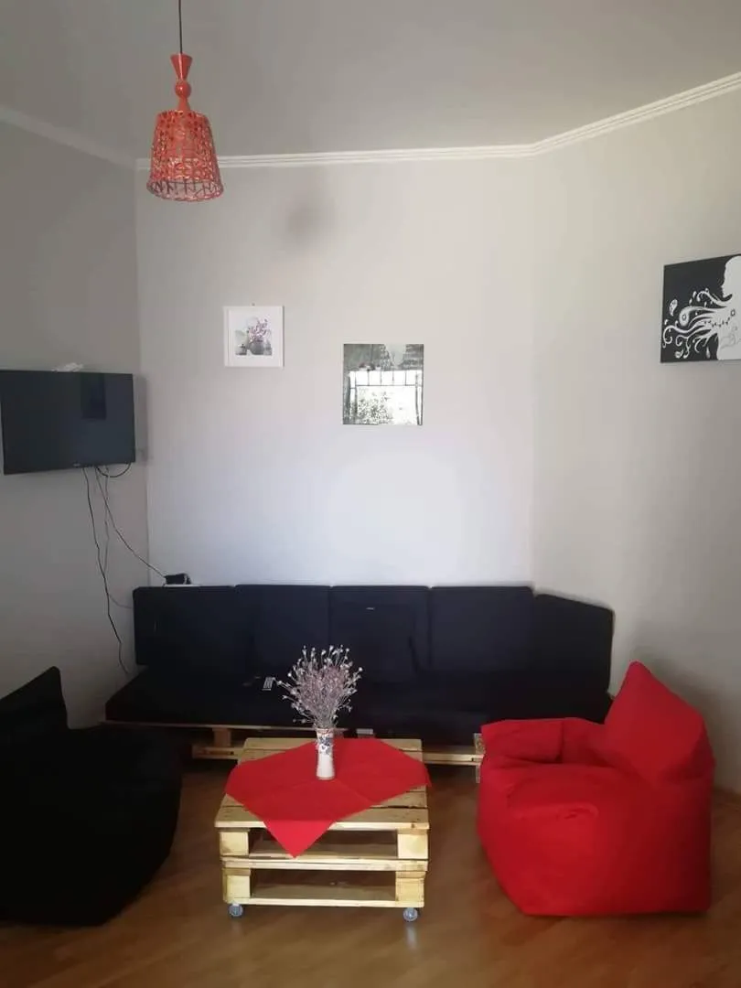 Tornike's Apartment — Photo 3