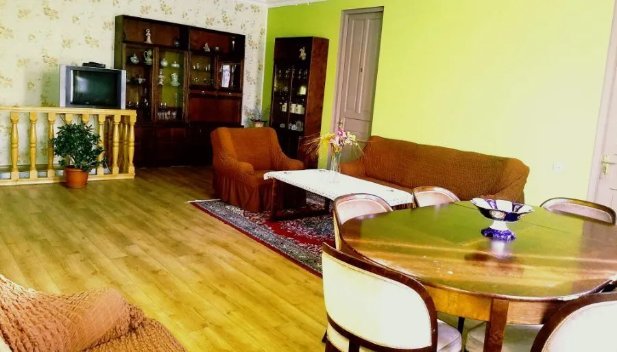 Tatia's Guesthouse — Photo 24