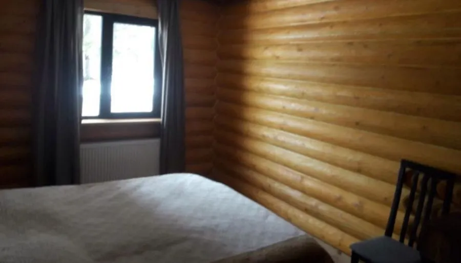 Wooden Cottage — Photo 19