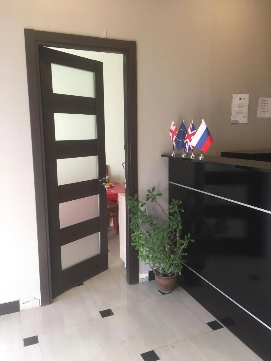 REDHOTEL — Photo 5