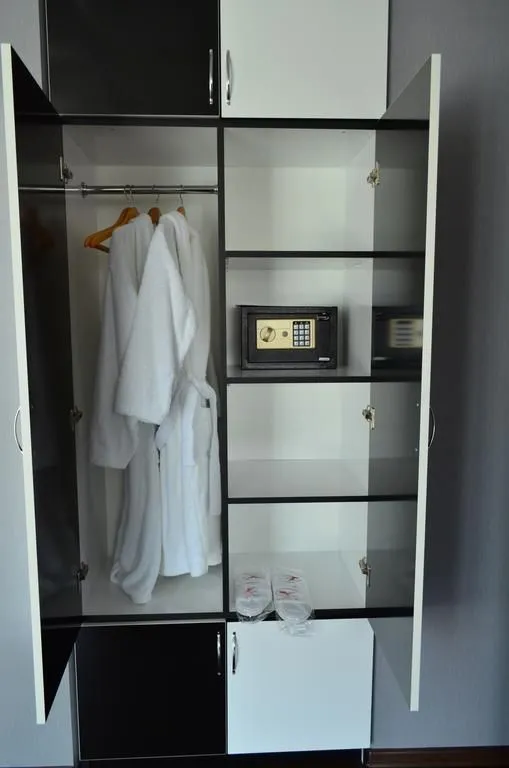 Hotel Grand Vejini — Photo 43
