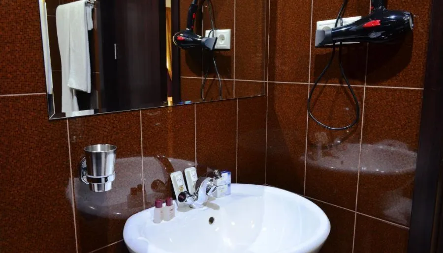 Hotel Grand Vejini — Photo 47