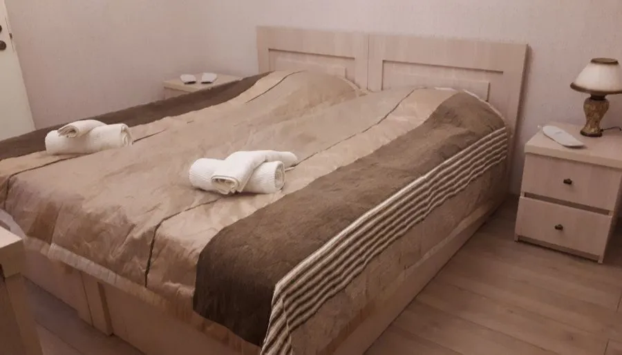 Catherine's apartment — Photo 13