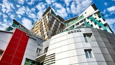 GREEN TOWER — Photo 48