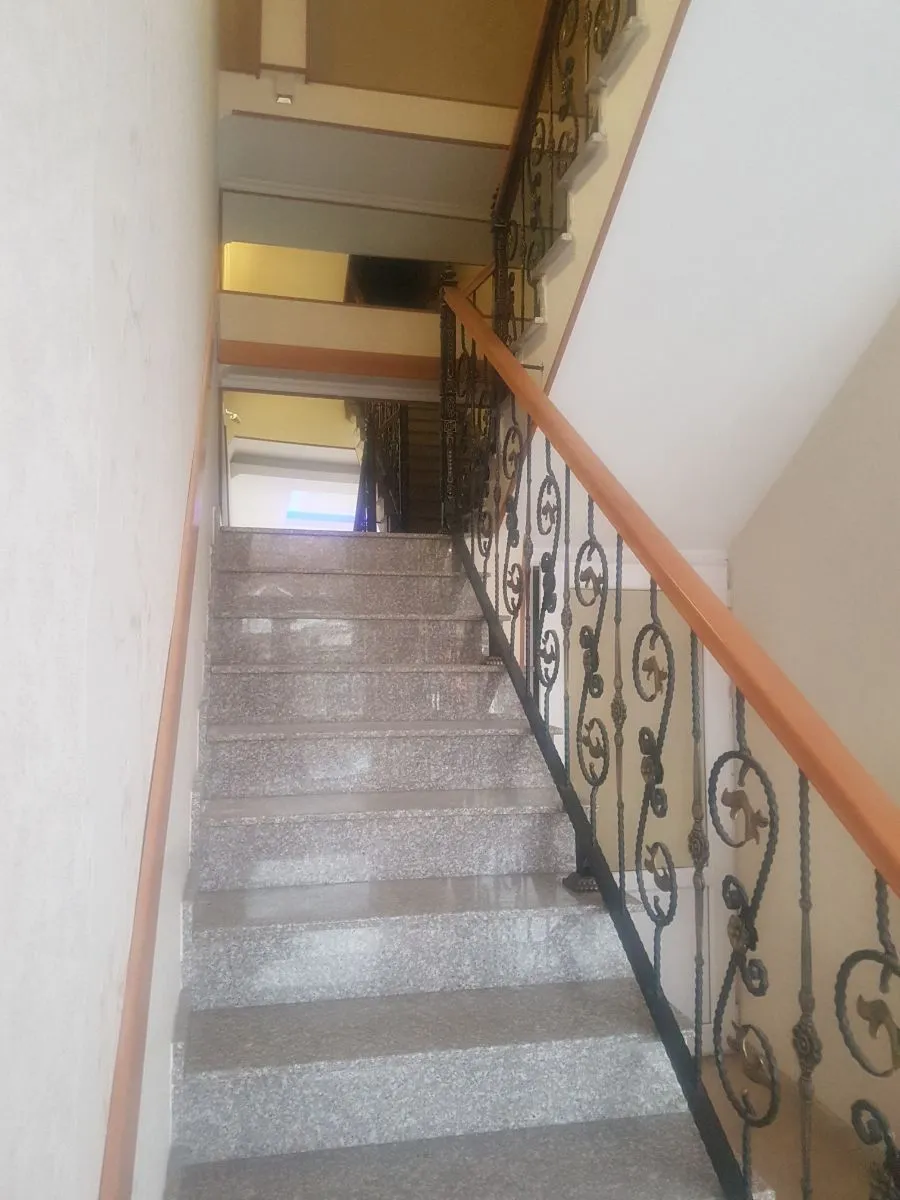 HOTEL LEADER — Photo 2