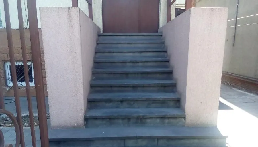 Old Isani — Photo 13