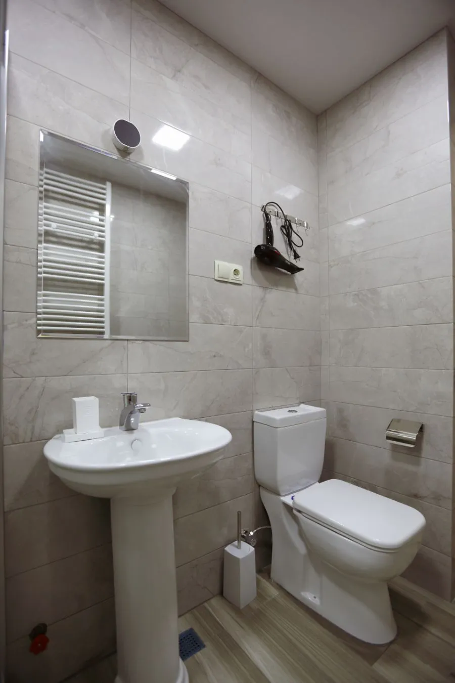 Cozy Apartment In Old Tbilisi — Photo 25