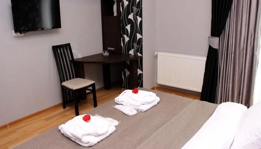 Hotel Monopoli Kutaisi — Photo 38
