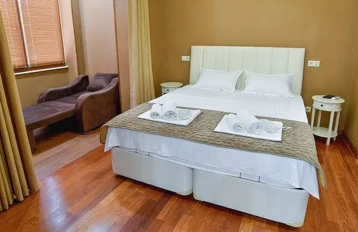 Exclusive Apartment in the Heart of Old Kutaisi — Photo 21