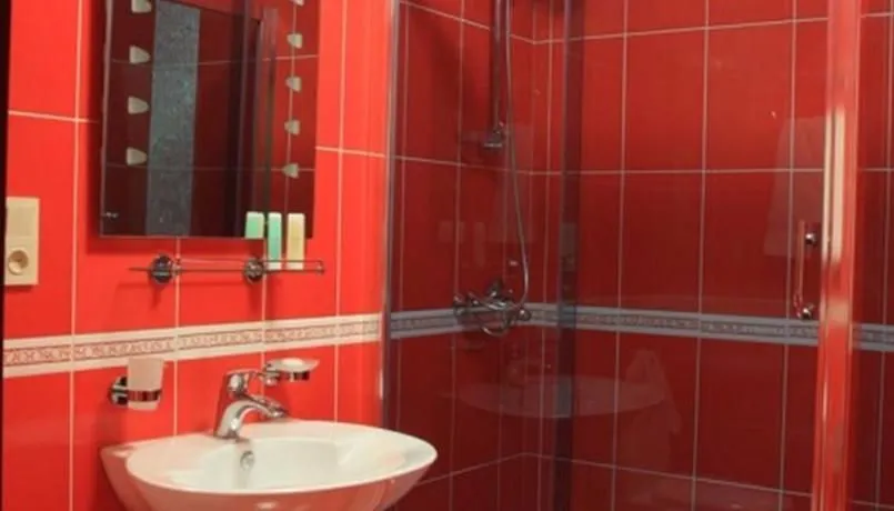 Hotel Penthouse — Photo 13
