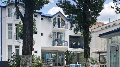 Laguna Beach Club Hotel at Bazaleti Lake — Photo 26
