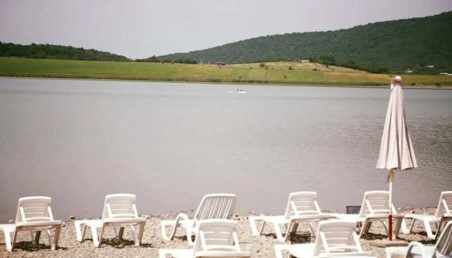 Laguna Beach Club Hotel at Bazaleti Lake — Photo 23