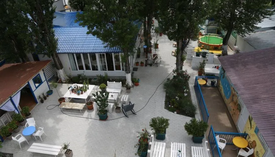 Laguna Beach Club Hotel at Bazaleti Lake — Photo 25