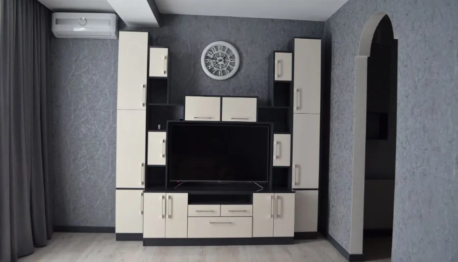 Green Apartment — Photo 13