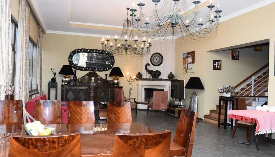 White residence Tsavkisi — Photo 21