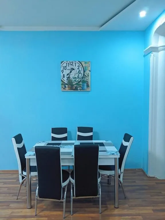Apartment in old Tbilisi, Metekhi — Photo 36