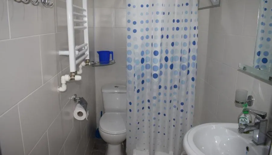 Guesthouse Lago & Wine Cellar — Photo 73