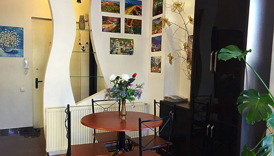 Apartment in old  Tbilisi I — Photo 31
