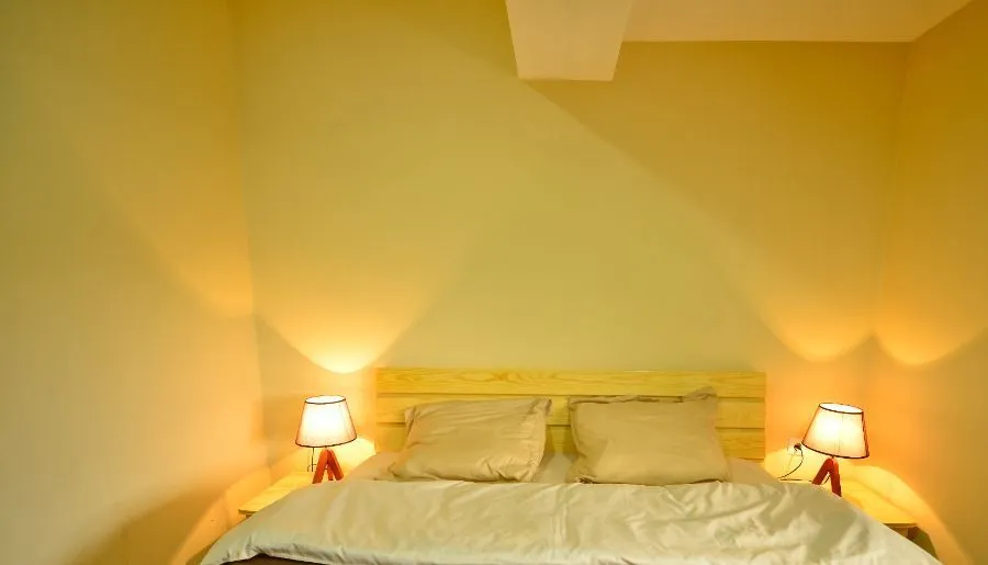 Family Rooms — Photo 14