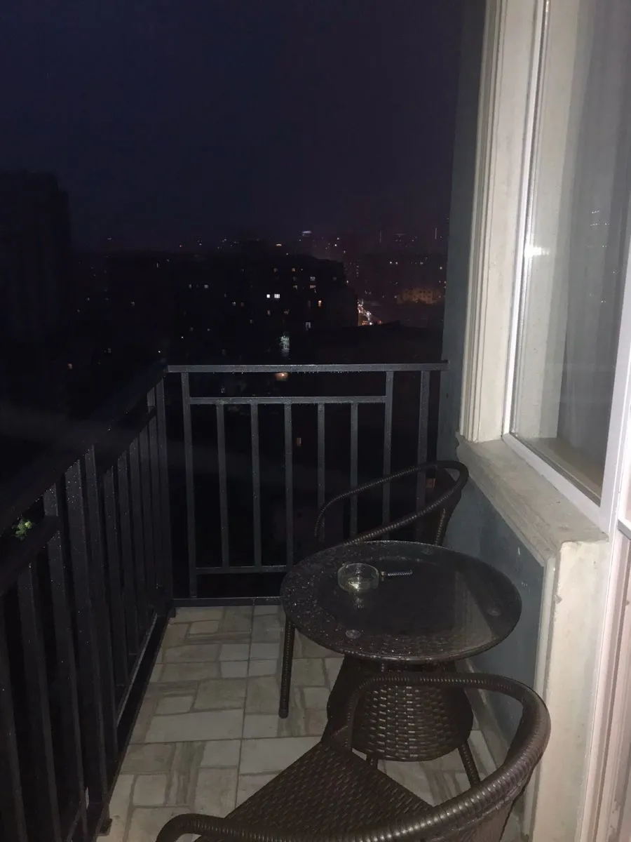 Apartment on Aghmashenebeli — Photo 1