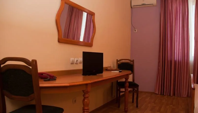 Aleksandria Hotel — Photo 30