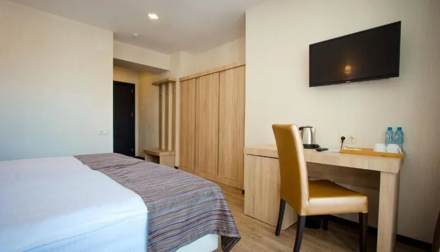 Hotel BM Plaza — Photo 38
