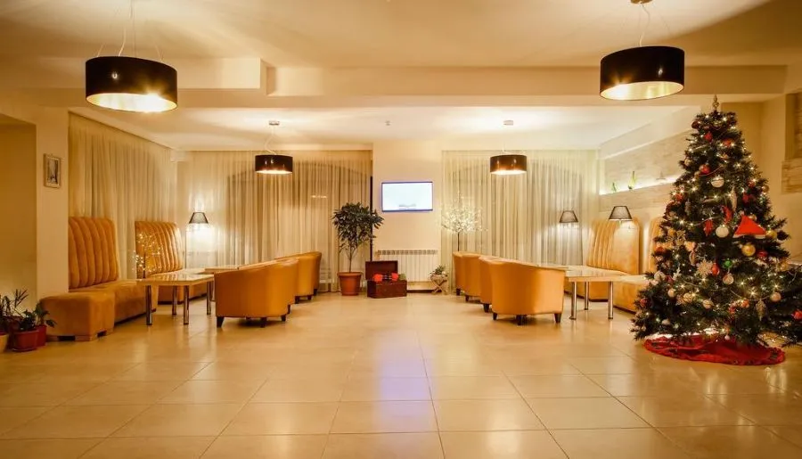 Hotel BM Plaza — Photo 10