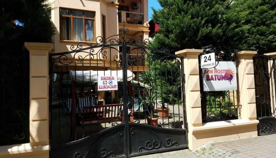 Batumi sun hostel — Photo 22