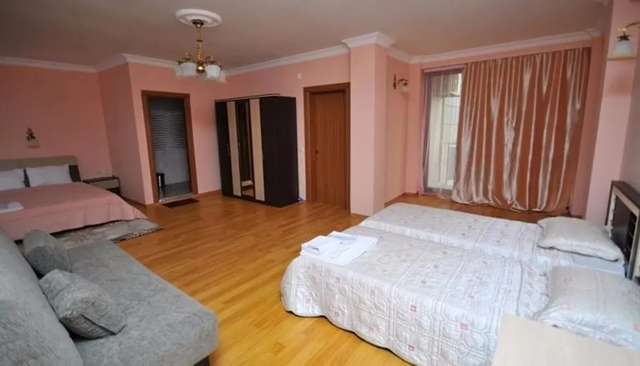 Premium Palace — Photo 19