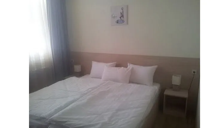 Hotel Bella — Photo 7