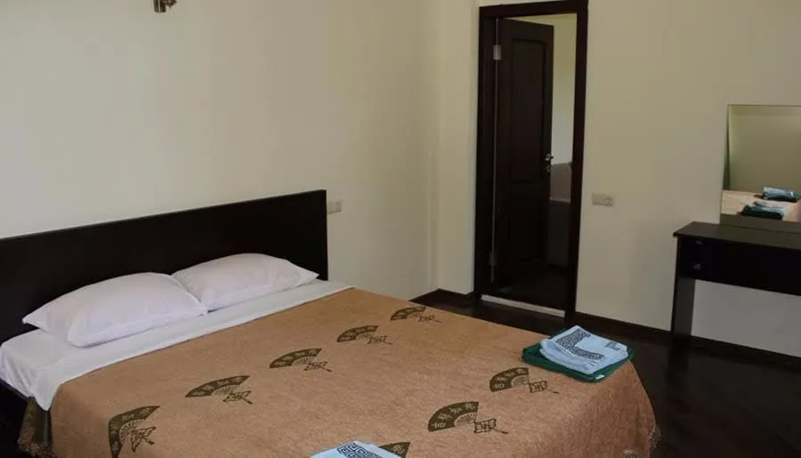 Golden Fleece — Photo 38