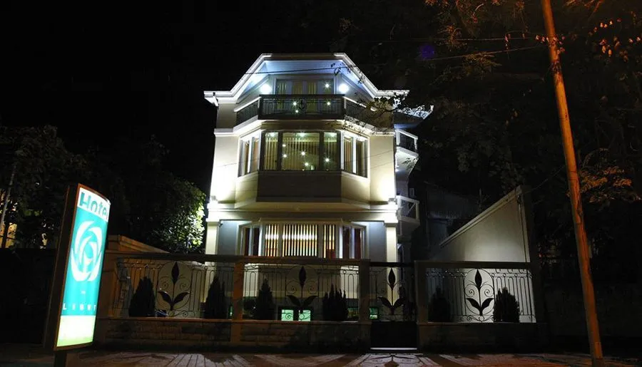 ლაით ჰაუზი — ფოტო 12