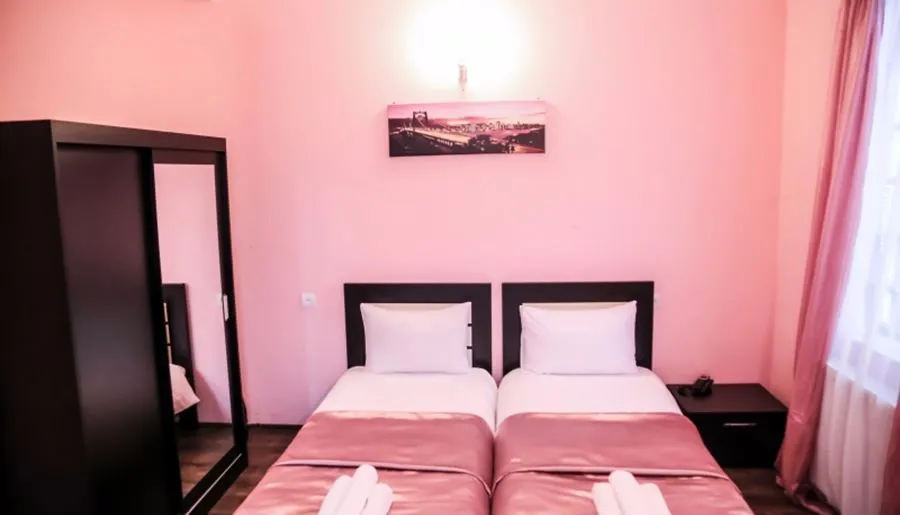 Qeroli Hotel — Photo 43