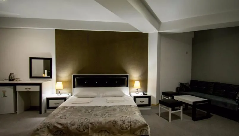 Hotel Batoni — Photo 12